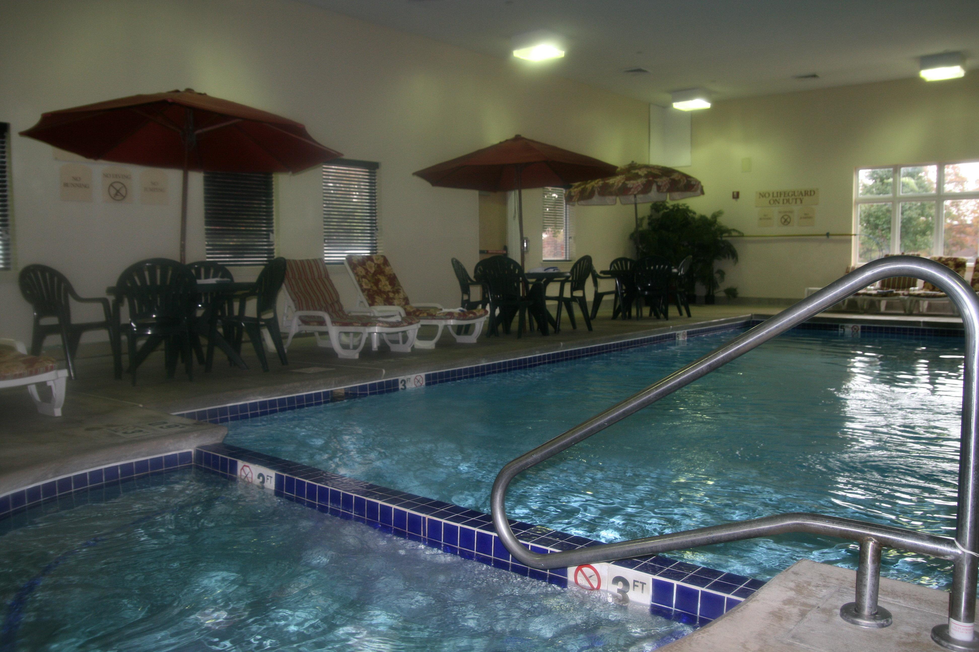 Holiday Inn Express Hotel & Suites Vineland Millville By Ihg Exterior foto